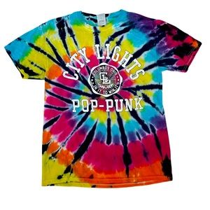 City Lights Official Tie Dye Concert T-Shirt: Unisex Medium: Pop-Punk: EMO scene